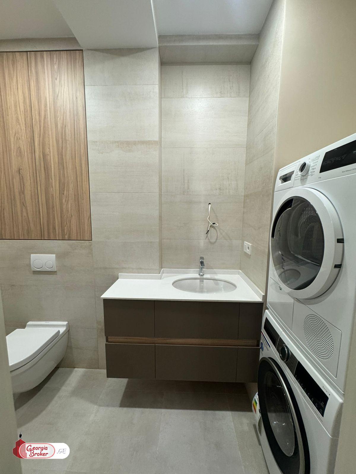 იყიდება ახალი გარემონტებული 2 ოთახიანი ბინა